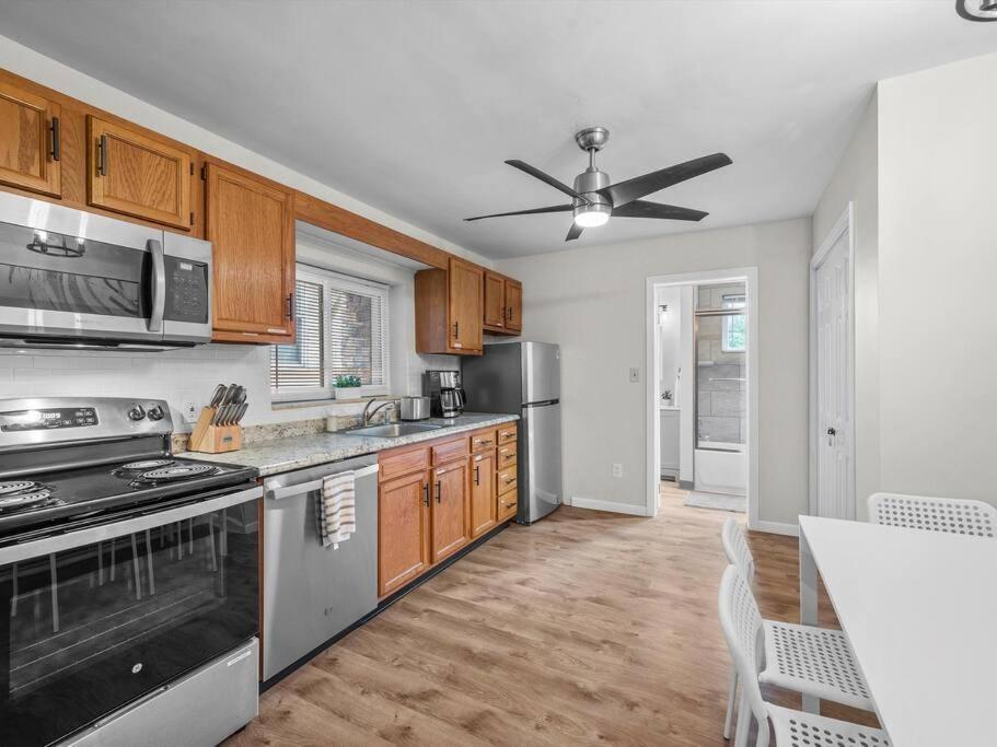 Bloomfield, Pittsburgh Large And Accessible 3 Bedroom Apr With Free Parking Eksteriør bilde